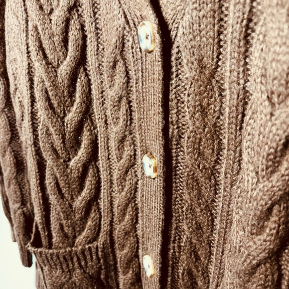 EUC Reclaimed (vintage) Sweater from TV film set - Picture 3 of 5